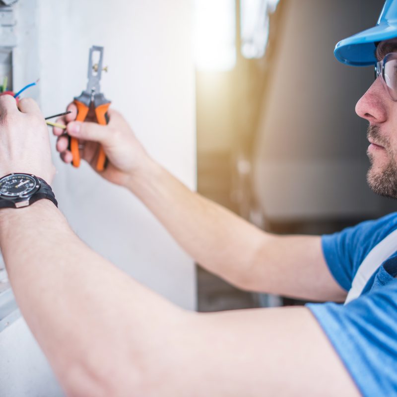 Looking for Top Marine Electrician near me in Bellevue, WA